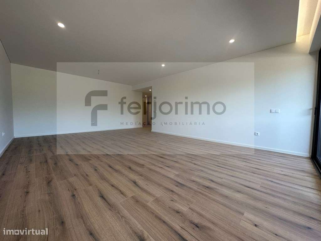Excelente Apartamento T3 - COMO NOVO - - Grande imagem: 4/18