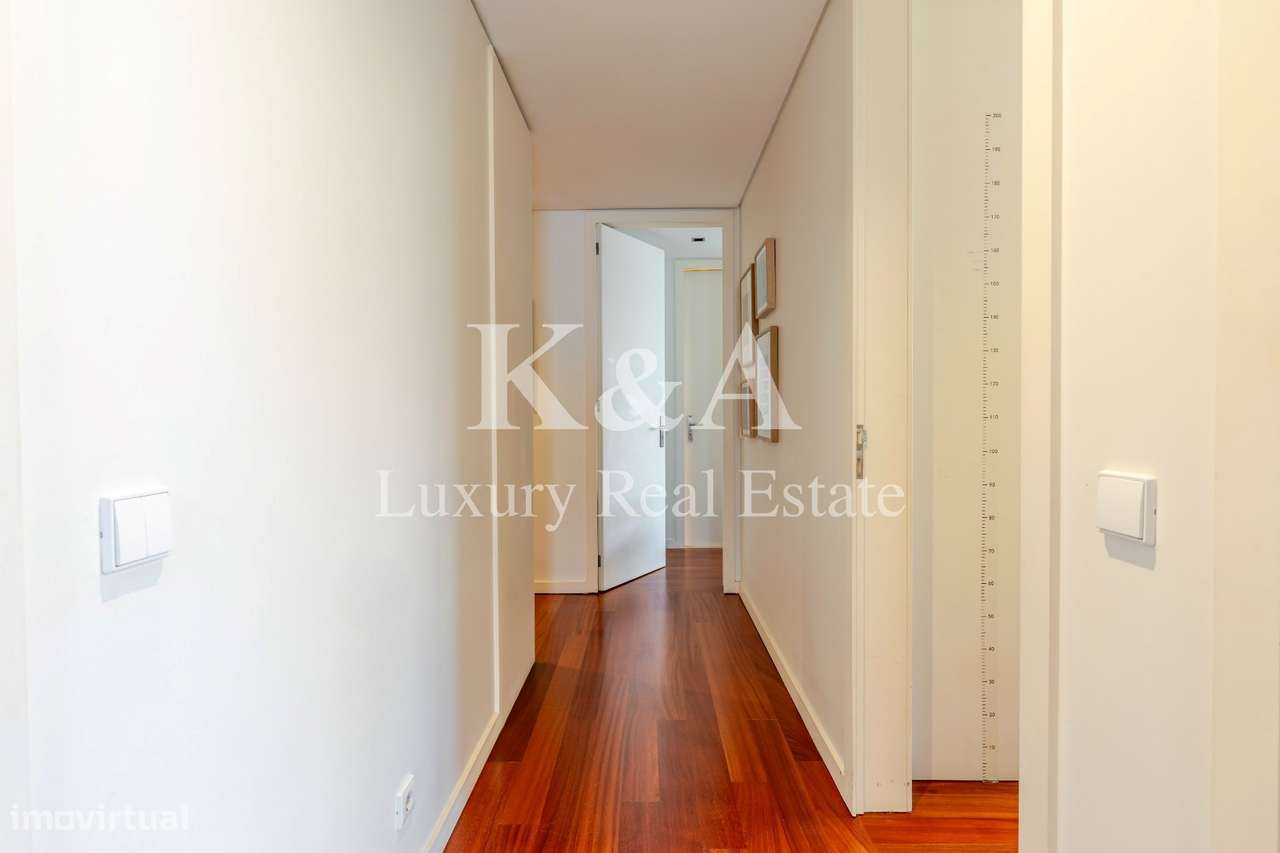 Apartamento T4 em Matosinhos Sul com varanda e vista mar.-15