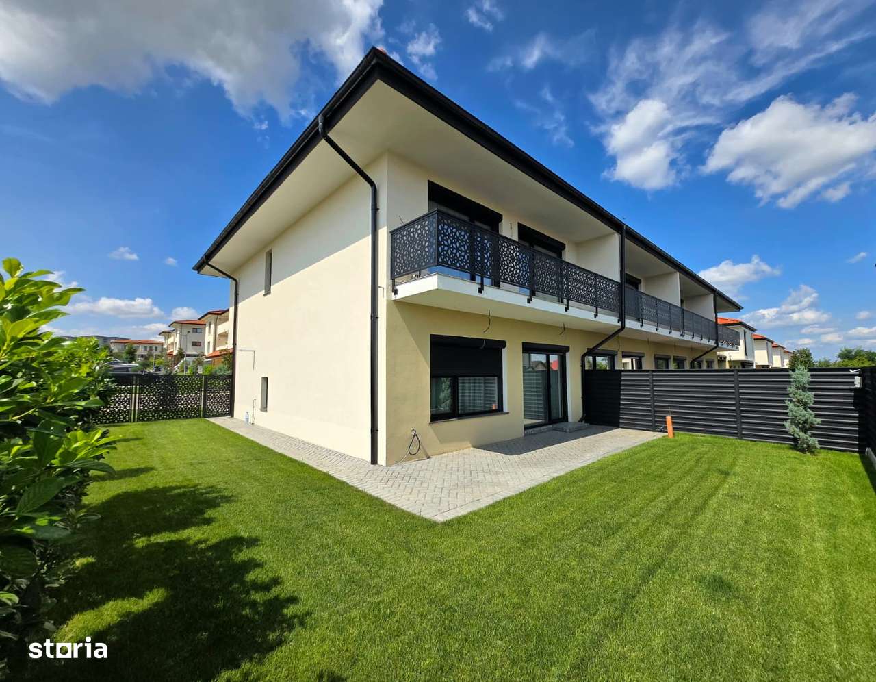 ESQ Village3,casa insiruita 110mpU, P+E,4 camere,2 locuri de parcare! - Imagine principală: 2/25