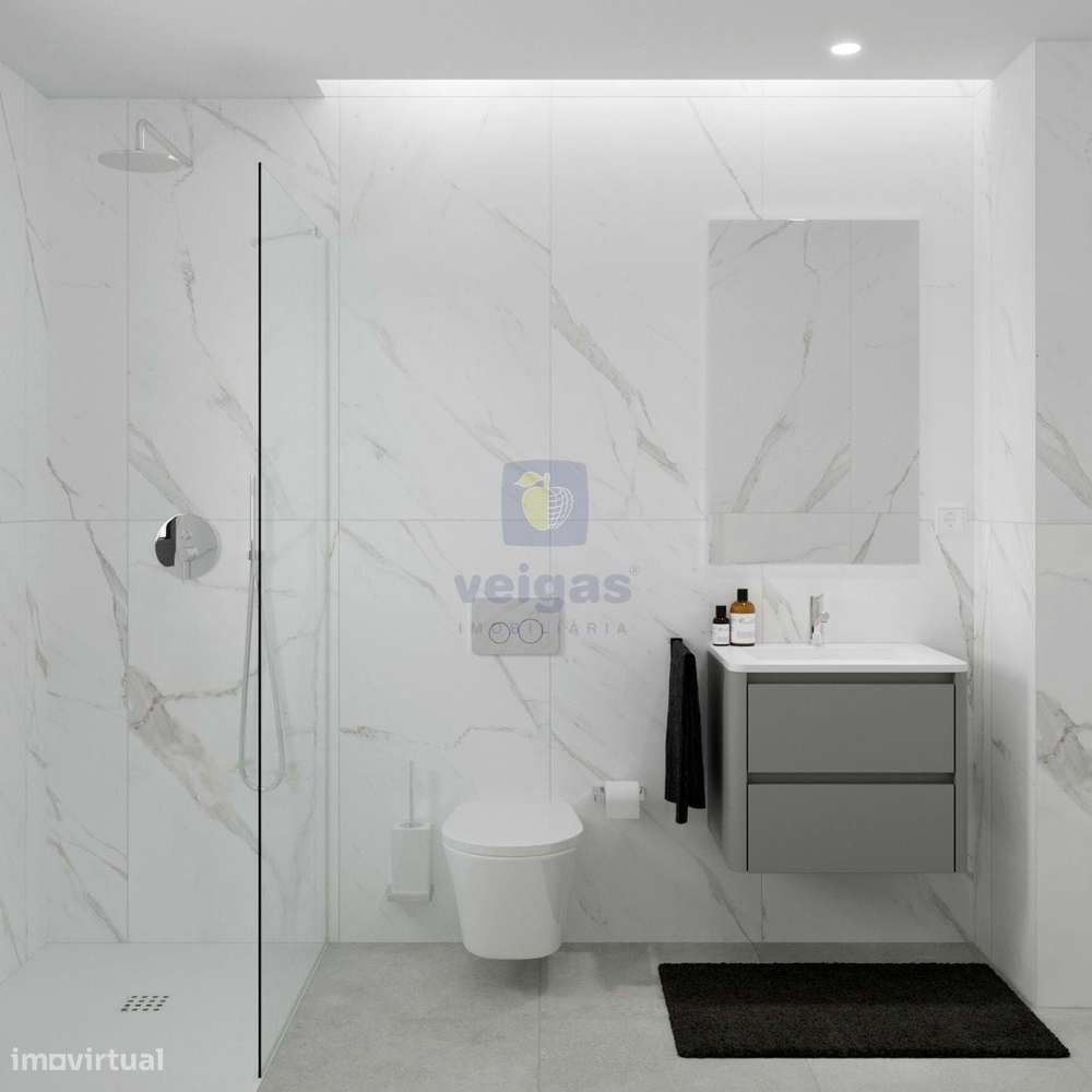 Apartamento T4 Novo em Leiria, Parceiros, com garagem box fechada e el-9