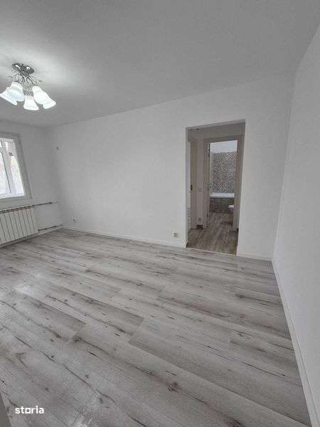 Proprietar Ap 2 camere Semidecomandat Piata Progresu Comision 0% - Imagine principală: 5/8