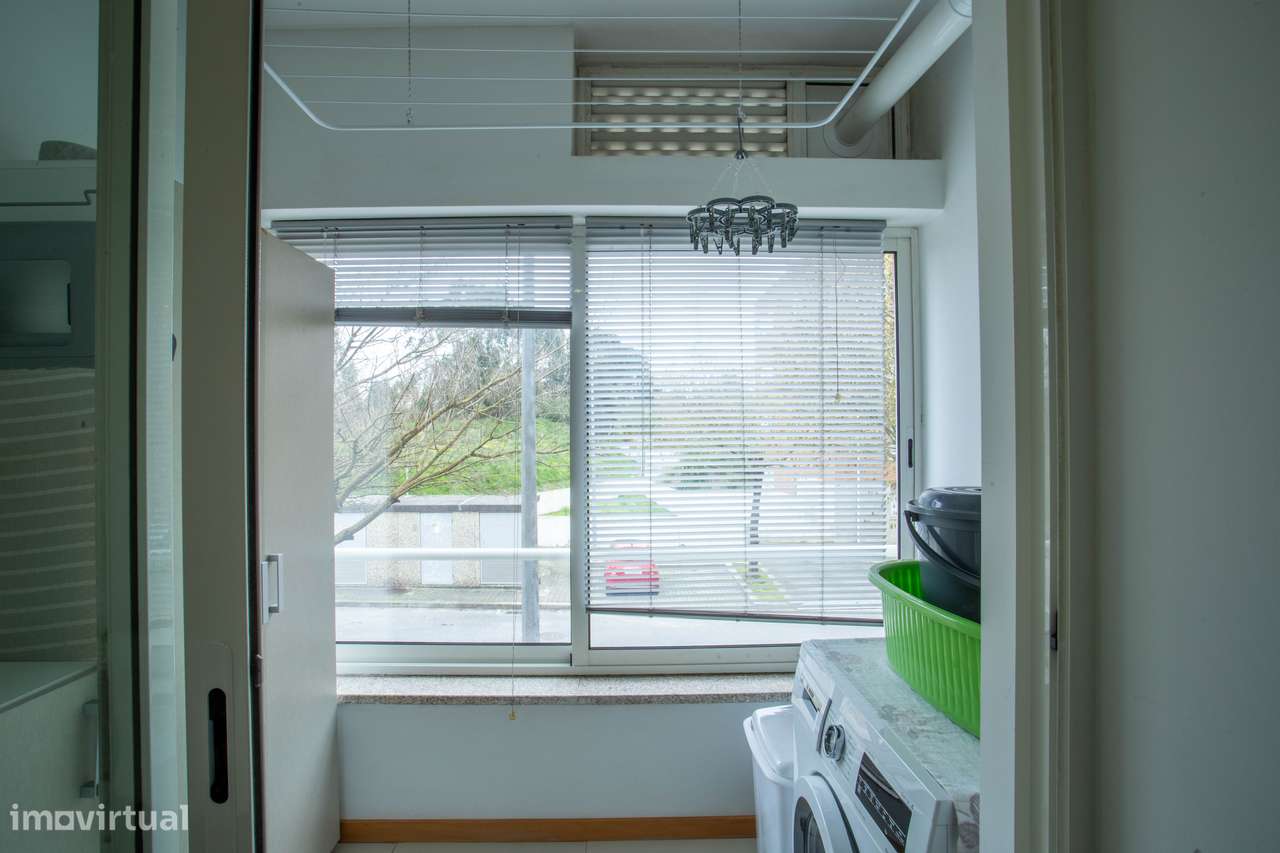 Apartamento T2 - Como Novo -  Vilar de Paraiso SD/CO - Grande imagem: 4/24