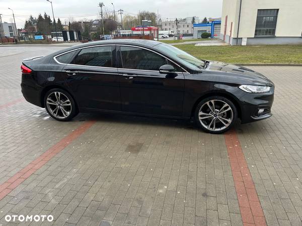 Ford Mondeo 2.0 EcoBoost Titanium - 3