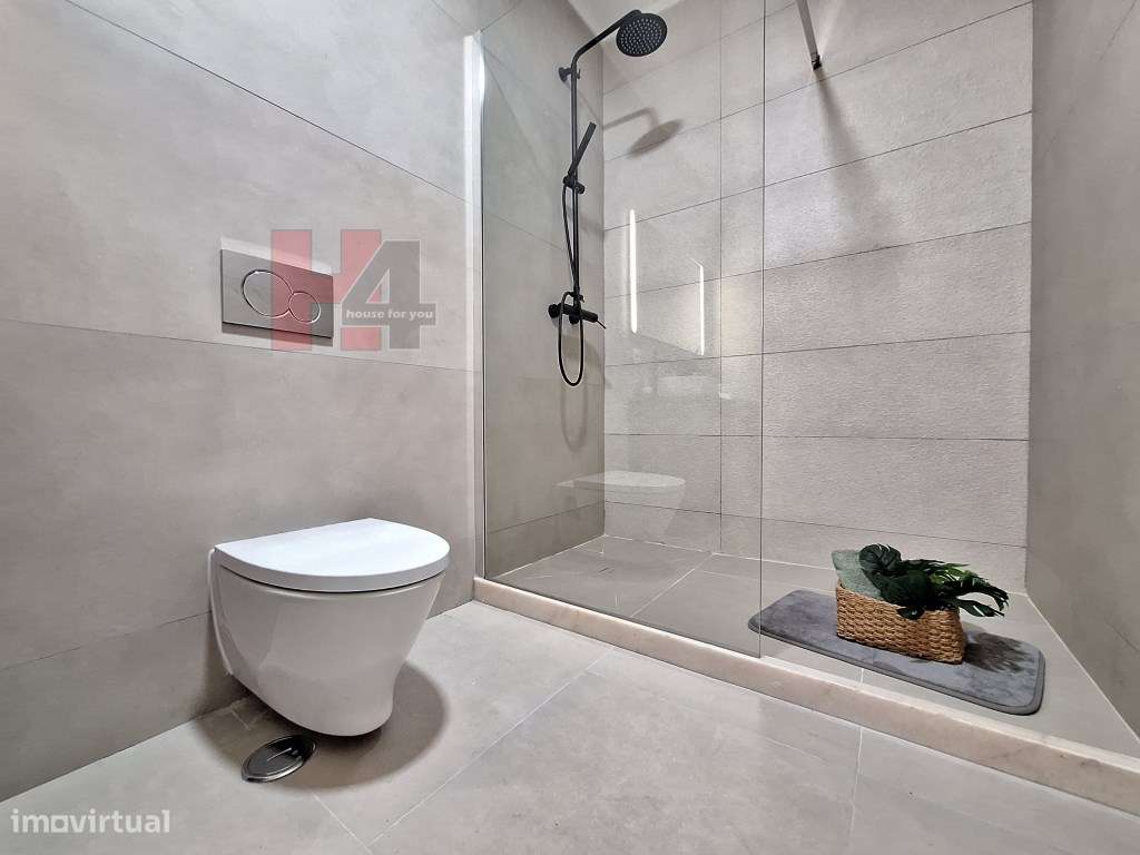 Apartamento T3 totalmente remodelado em Benfica-36