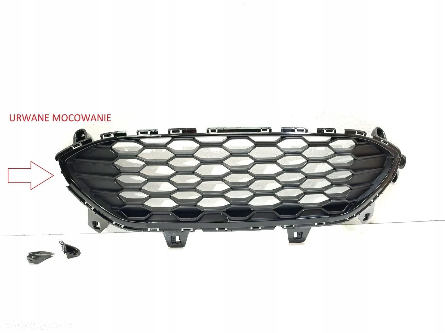 Ford Escape IV Kuga MK3 ST-LINE 2020- ATRAPA GRILL - 1