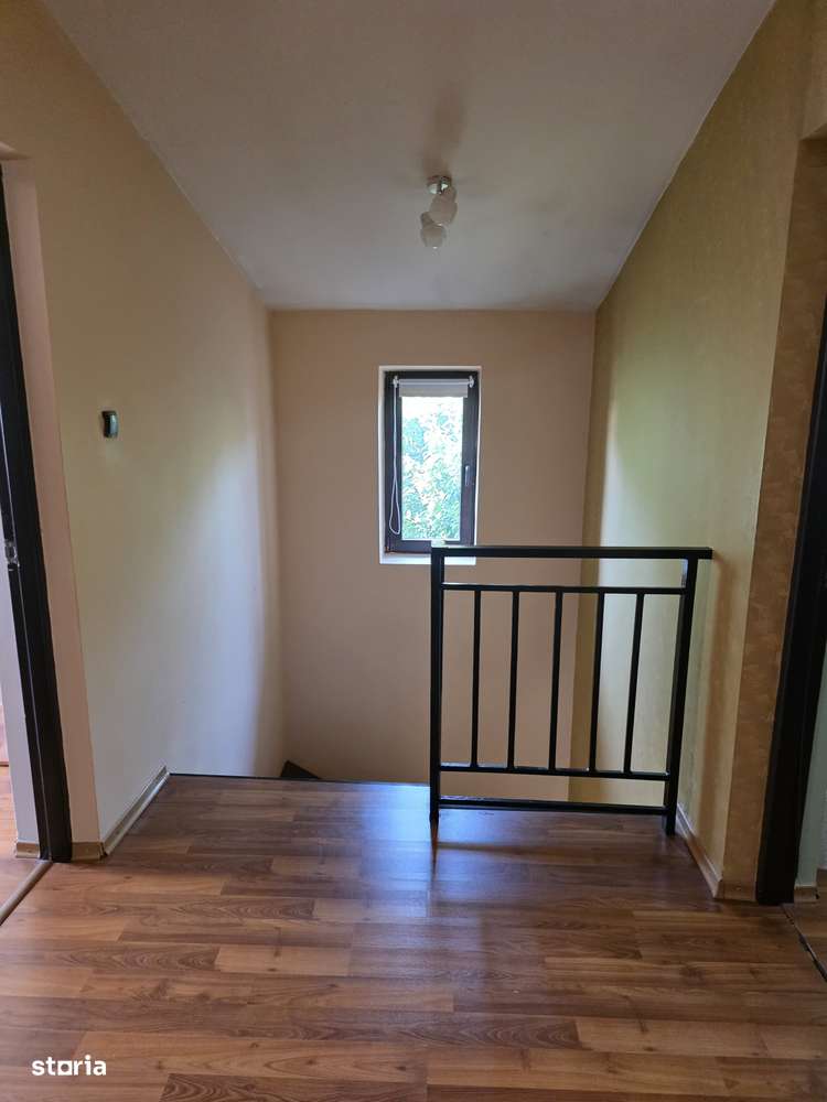 Casa Parter + Etaj Str. Aeroportului-15