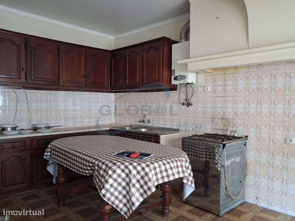 Exclusiva Propriedade em Alcanena | Duas Utilizações Independentes,...-9