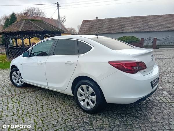 Opel Astra - 23