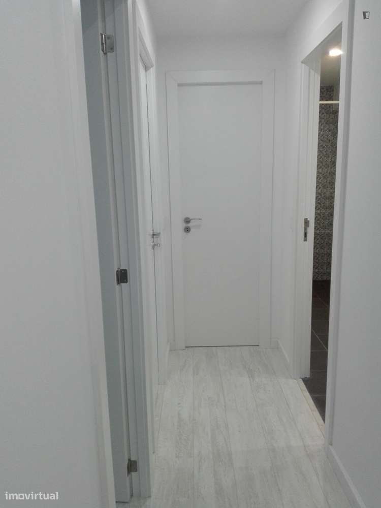 Quarto - localizado em Sete Rios Lisbon - Grande imagem: 3/6