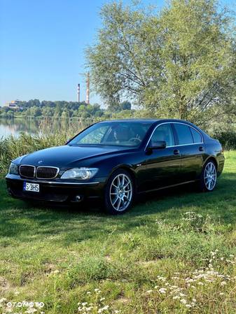 BMW Seria 7 740i - 2