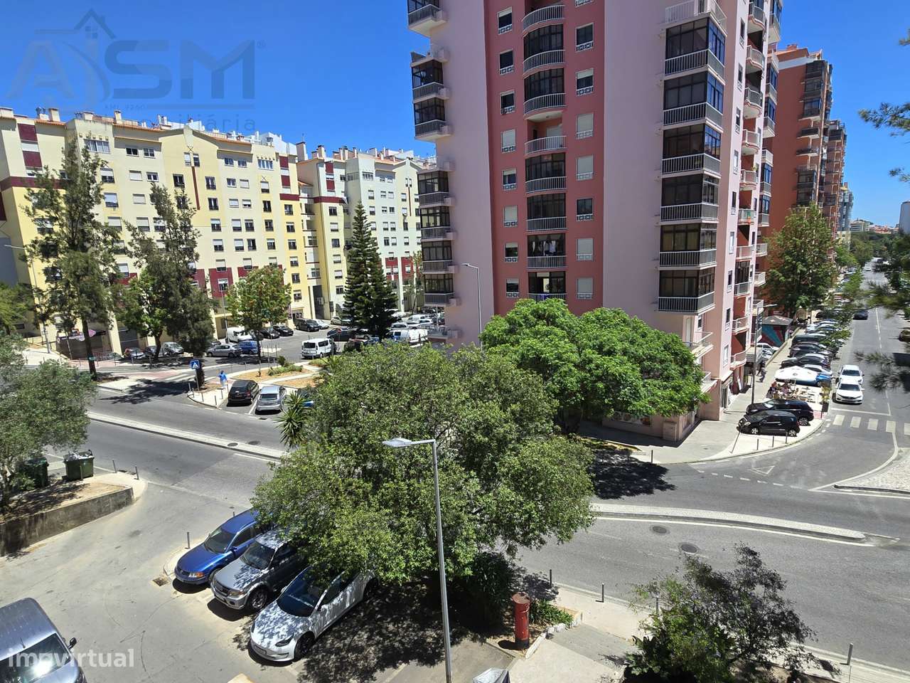 Apartamento T2 em zona central da Tapada, próximo da estação da CP-8