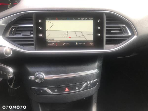 Peugeot 308 1.2 PureTech Active Pack S&S - 12