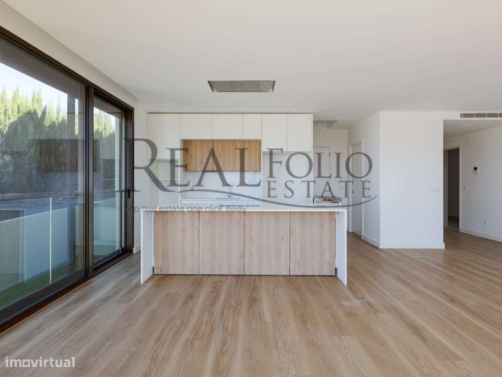 Moradia T3 com jardim, piscina e garagem em Bicesse - Grande imagem: 4/29