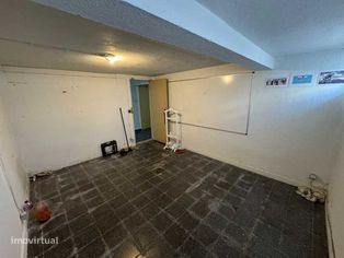 Vendo 2x Arrumos no estoril 30m2 - Grande imagem: 2/7