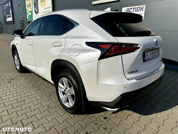 Lexus NX 200t AWD F Sport - 9