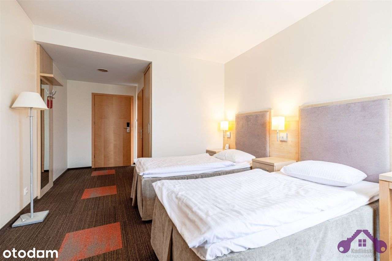 Hotel z bezpośrednim zjazdem z Dk92.-19