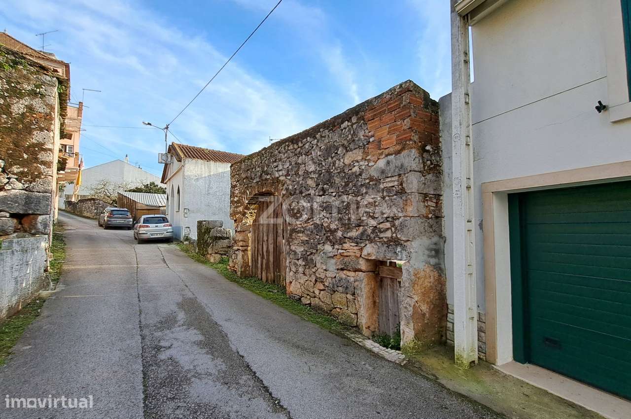 Conjunto de 3 Terrenos Urbanos em Mira de Aire - Grande imagem: 3/24