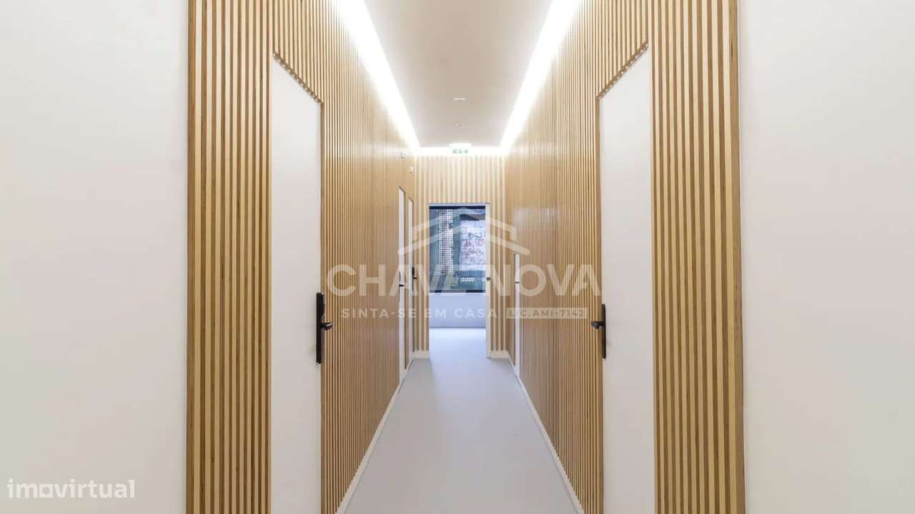 Loja Totalmente Equipada para Clínica ou Estética no Porto - Grande imagem: 2/14