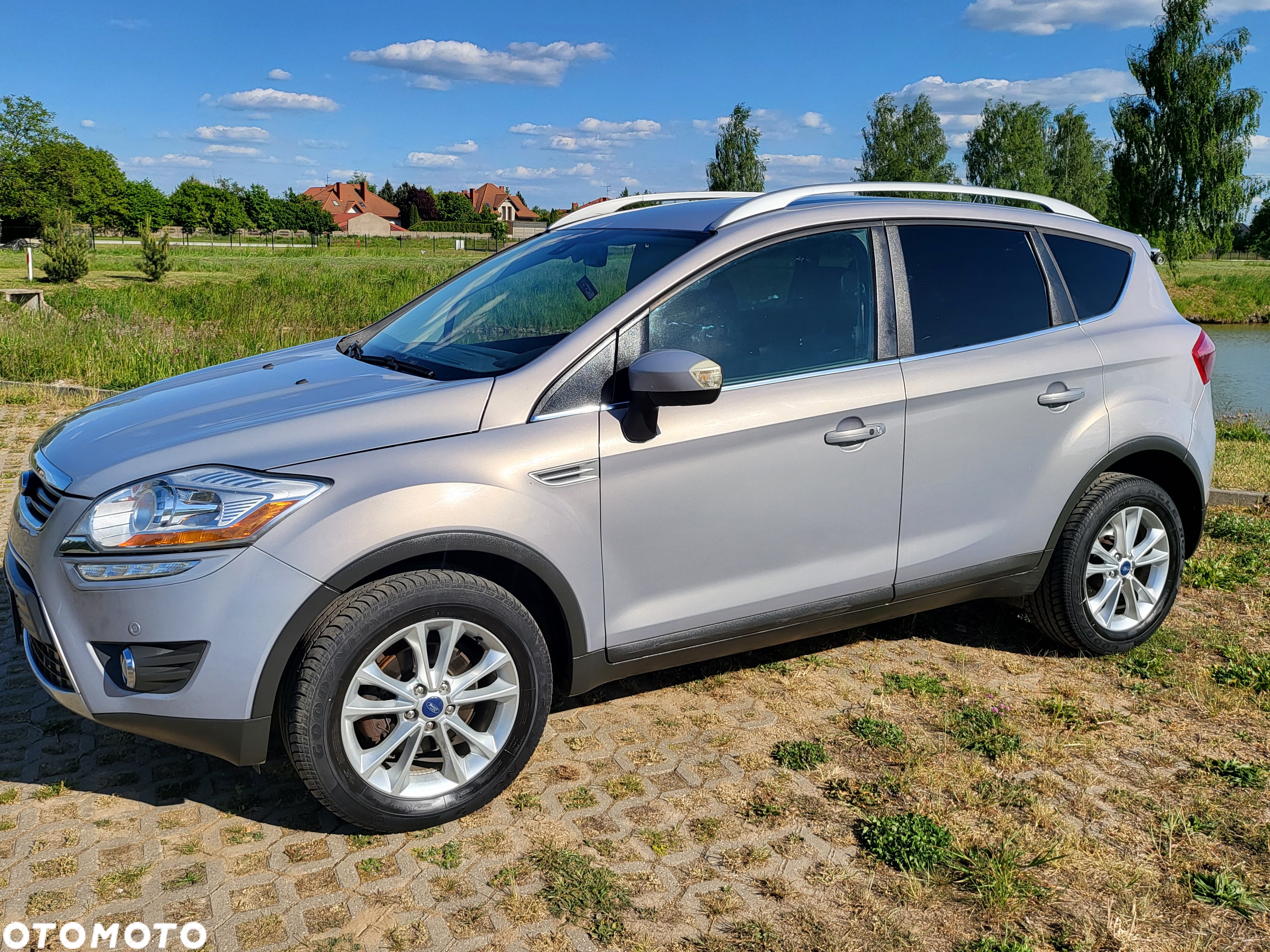 Ford Kuga 2.0 TDCi 4x4 Titanium - 17