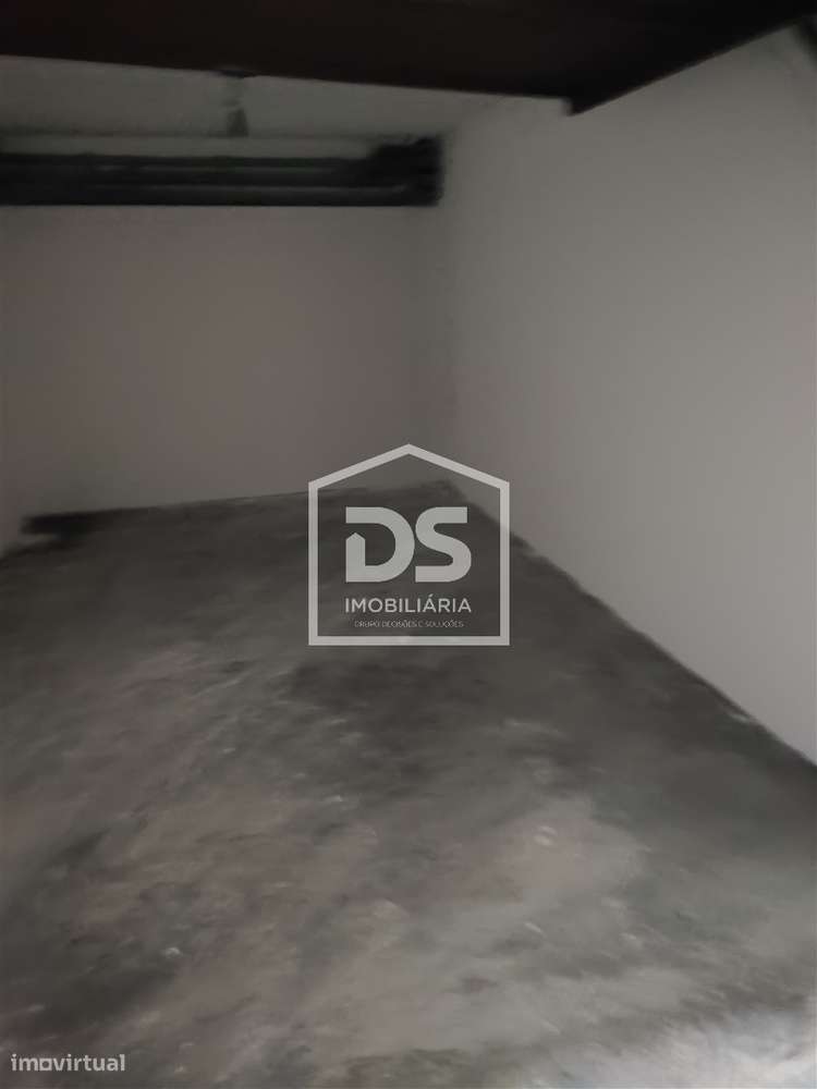 Garagem  Venda em Marinha Grande,Marinha Grande - Grande imagem: 3/7