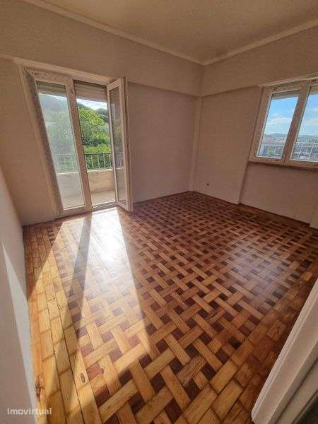 T3 Remodelado a Estrear com Vista Rio – Algés - Grande imagem: 4/12