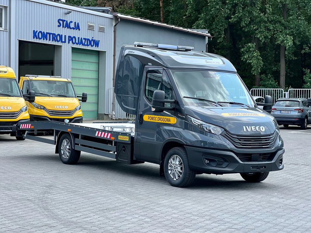 Iveco Daily Autolaweta z sypialnią od ręki 3 litry automat