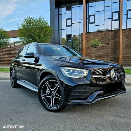 Mercedes-Benz GLC 220 d 4Matic 9G-TRONIC AMG Line - 3