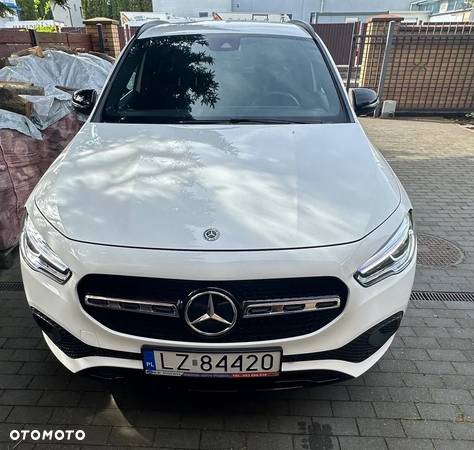 Mercedes-Benz GLA 200 d - 1