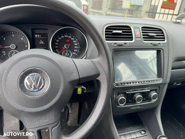 Volkswagen Golf 2.0 TDI Comfortline - 9