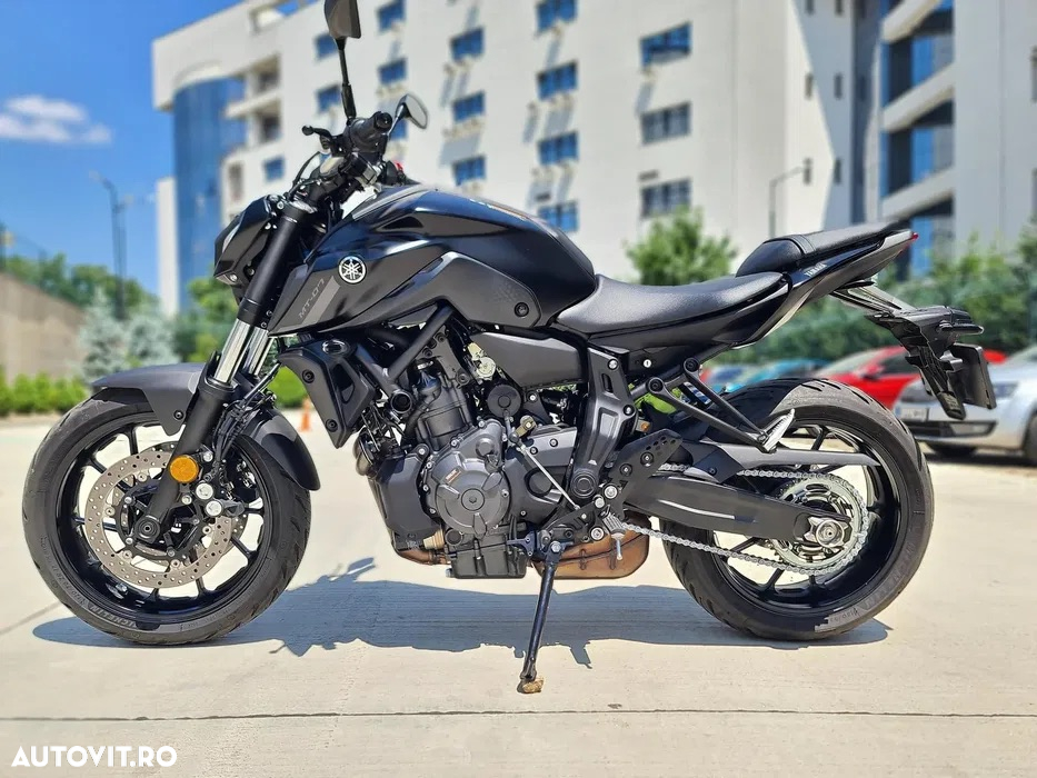 Yamaha MT-07 - 4