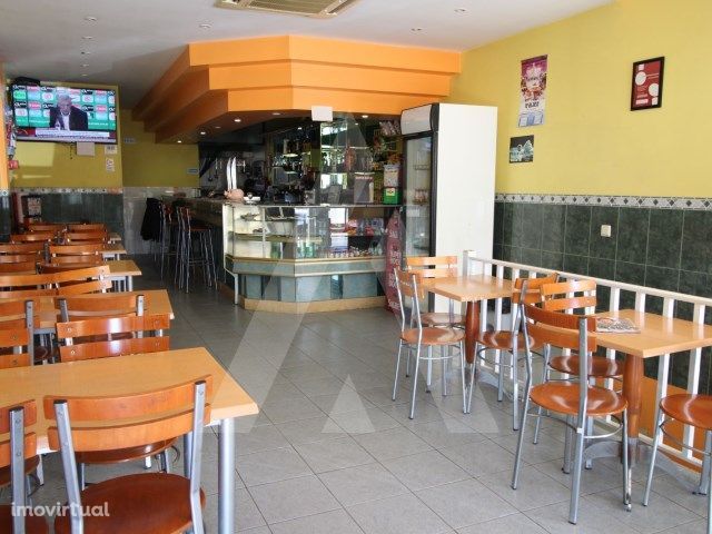 Snack Bar em Aguada de Cima, Águeda