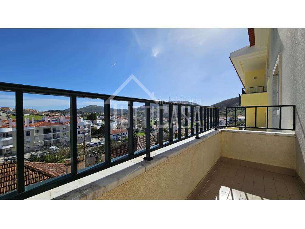 Apartamento T3 com garagem BOX em Alcainça-33