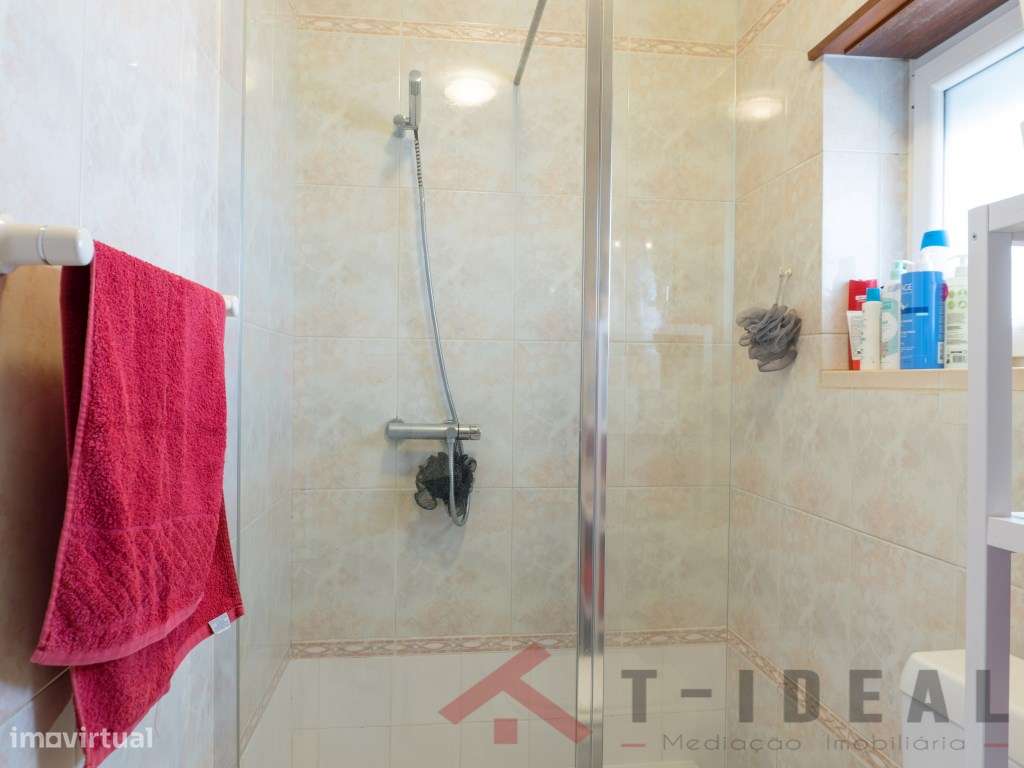 Exclusivo ! Moradia T3 com Vista Mar e Jacuzzi, a 2 Minutos da Prai...-10