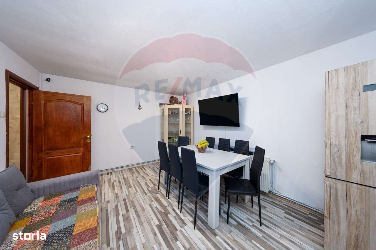 Apartament 3 camere parter cu balcon-3
