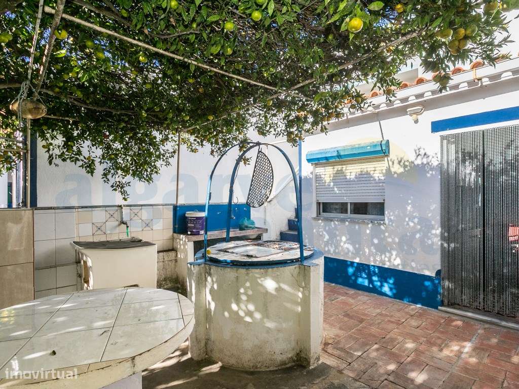 5 casas tradicionais e terreno à venda - Praia da Manta Rota, Algarve - Grande imagem: 5/47