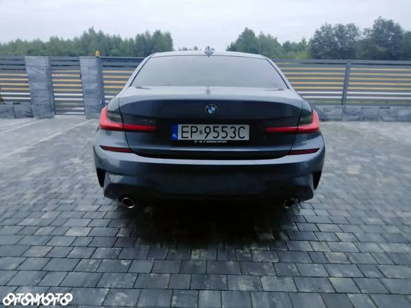 BMW Seria 3 320d xDrive MHEV M Sport sport - 5