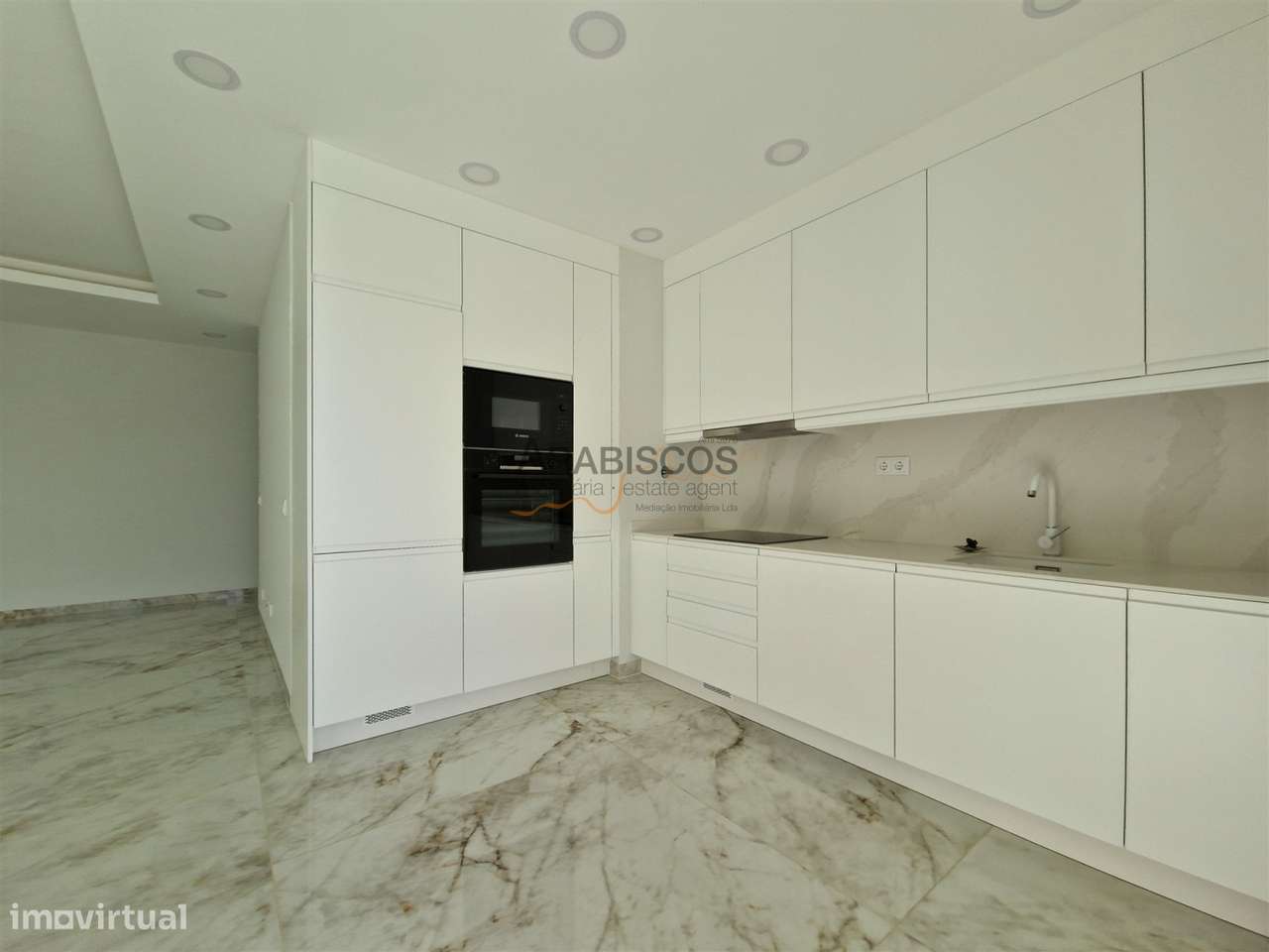 Apartamento T4 - Varandas com 46 m2 - Piscina - Ar Condicionado - Piso - Grande imagem: 5/21