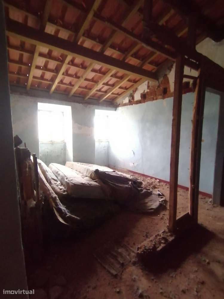 Moradia P/Recuperar em Ceira - Grande imagem: 3/9