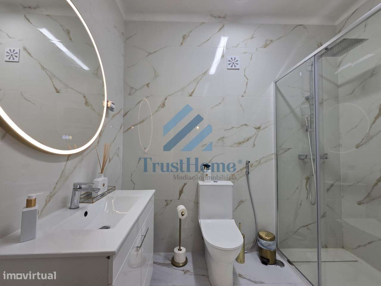 Apartamento à venda na Rua Vila do Seixal, Feijó-11