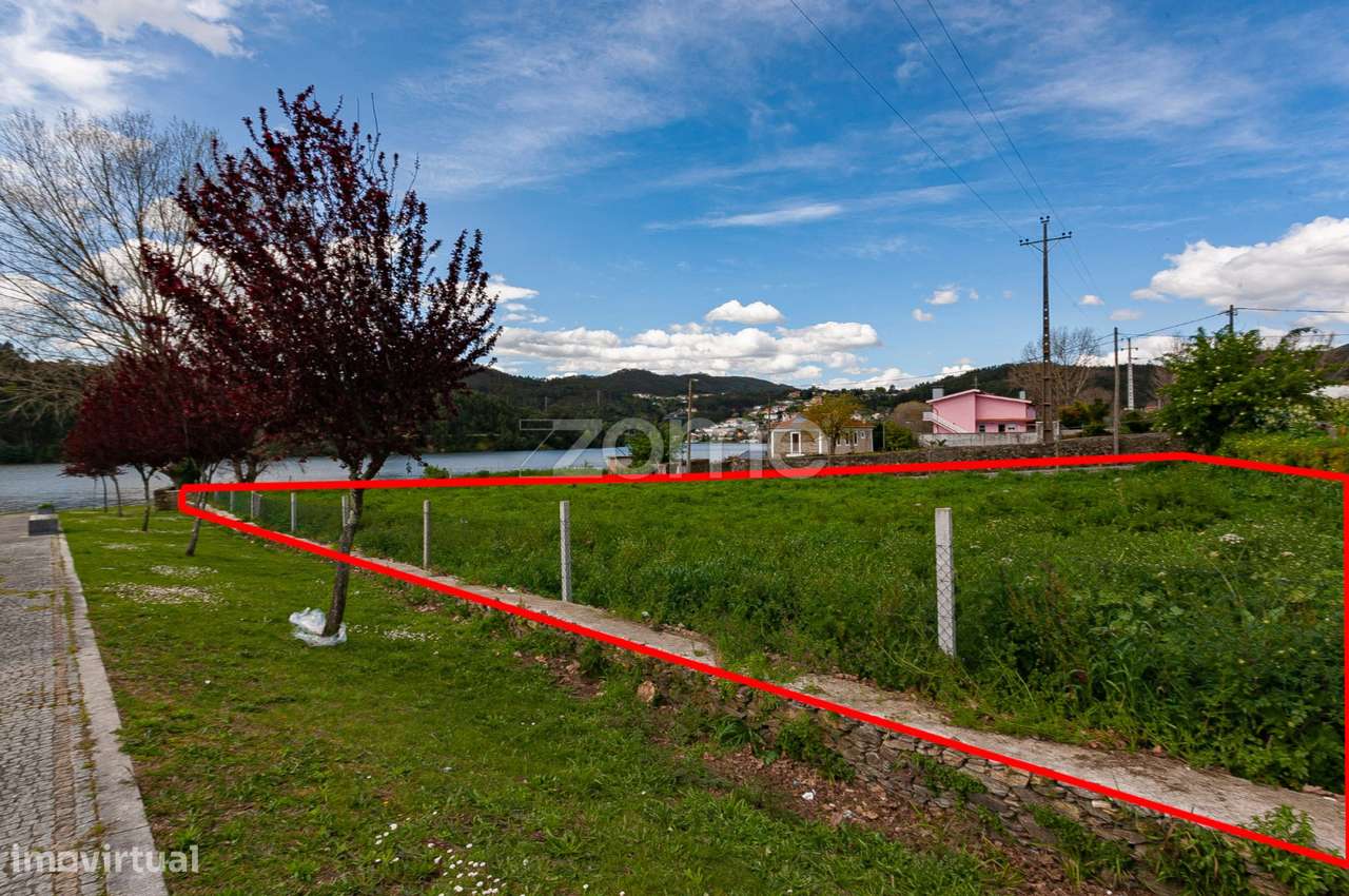 Terreno com 1500m2, em Melres, Gondomar - Grande imagem: 1/24