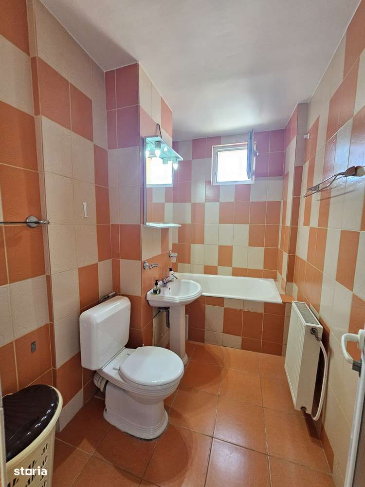 Apartament cu 2 camere, B-dul Roman Mușat, 58.900 euro - Imagine principală: 4/6