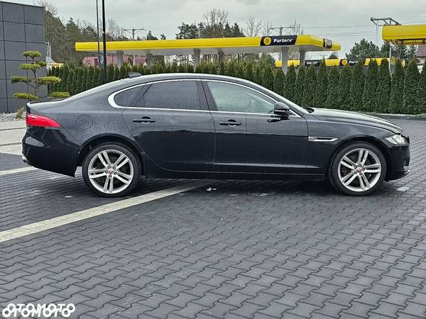 Jaguar XF 3.0 TDV6 R-Sport - 14