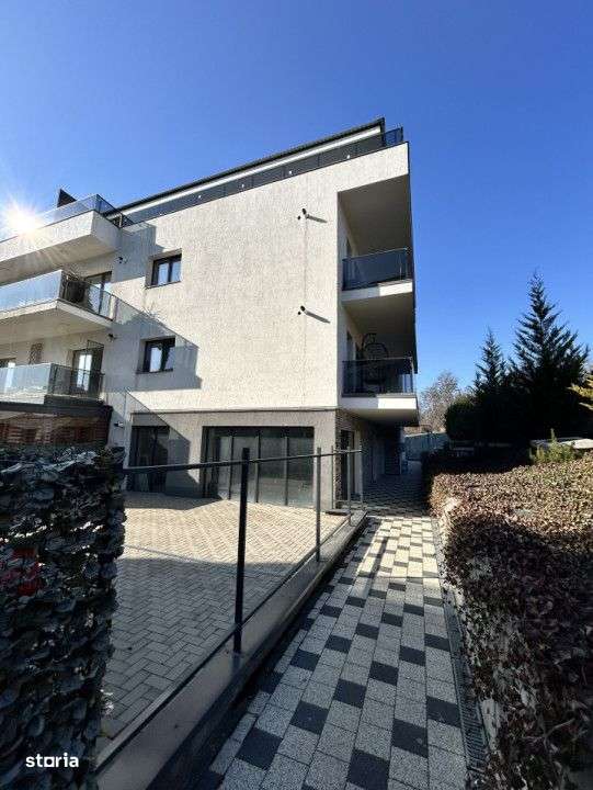 Spatiu comercial semifinisat 62 mp utili plus 20mp terasa Borhanci - Imagine principală: 1/11