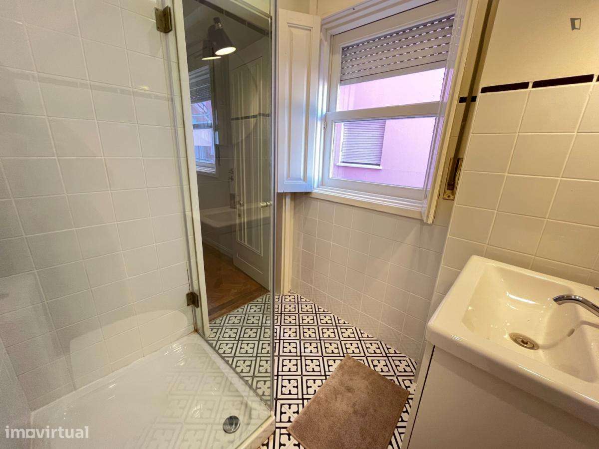 Quarto - localizado em Cedofeita Porto - Grande imagem: 4/31