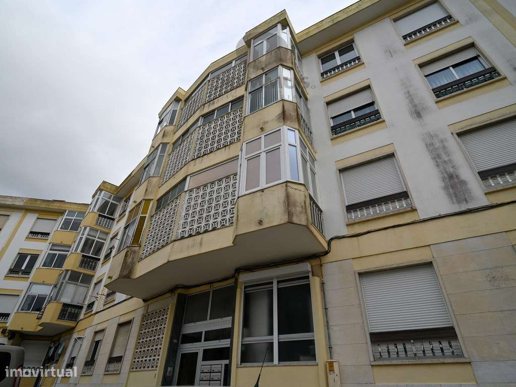 Apartamento T3 em Cruz Quebrada | Vista Rio-32