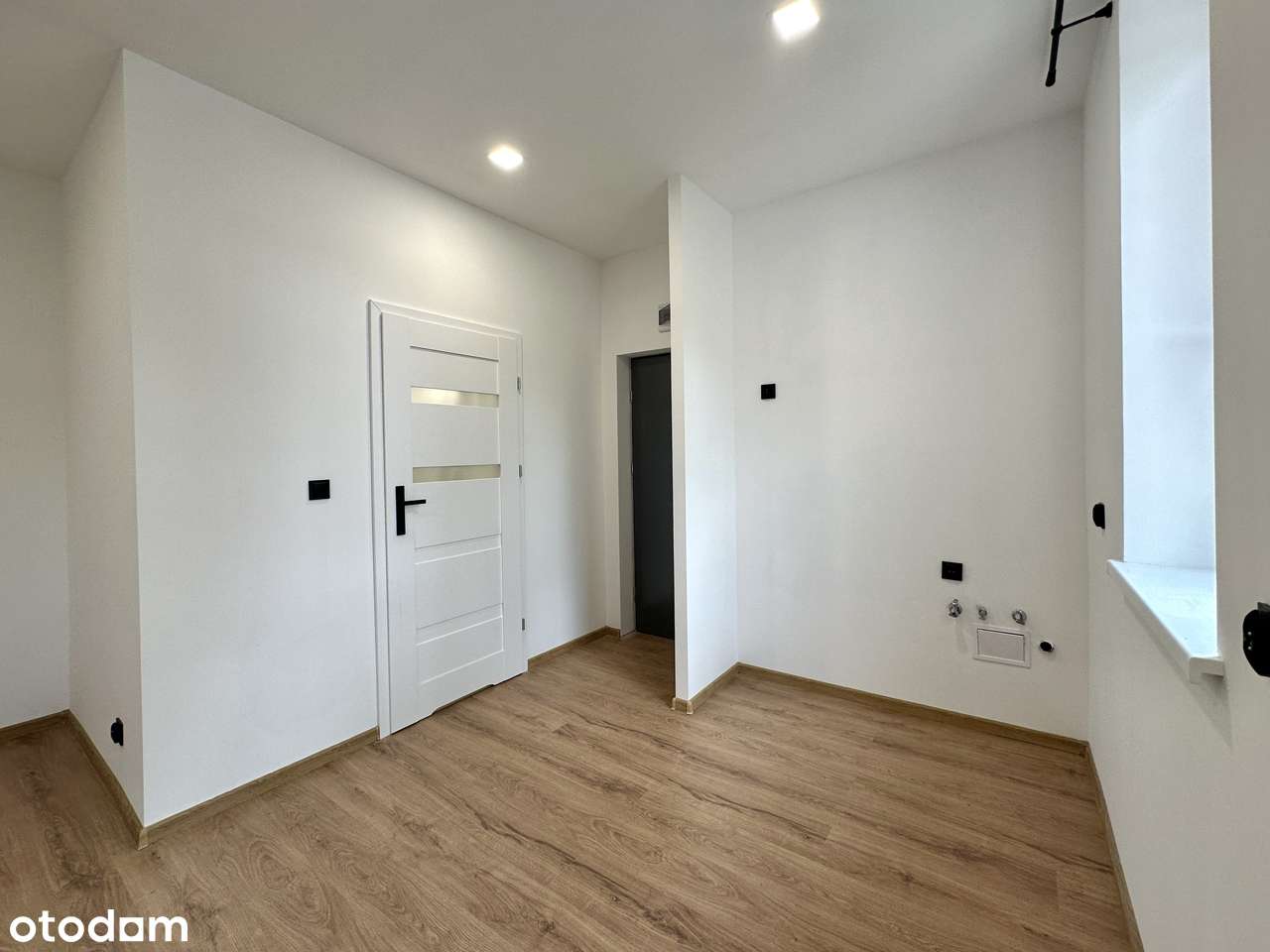 2 pokoje po generalnym remoncie-3