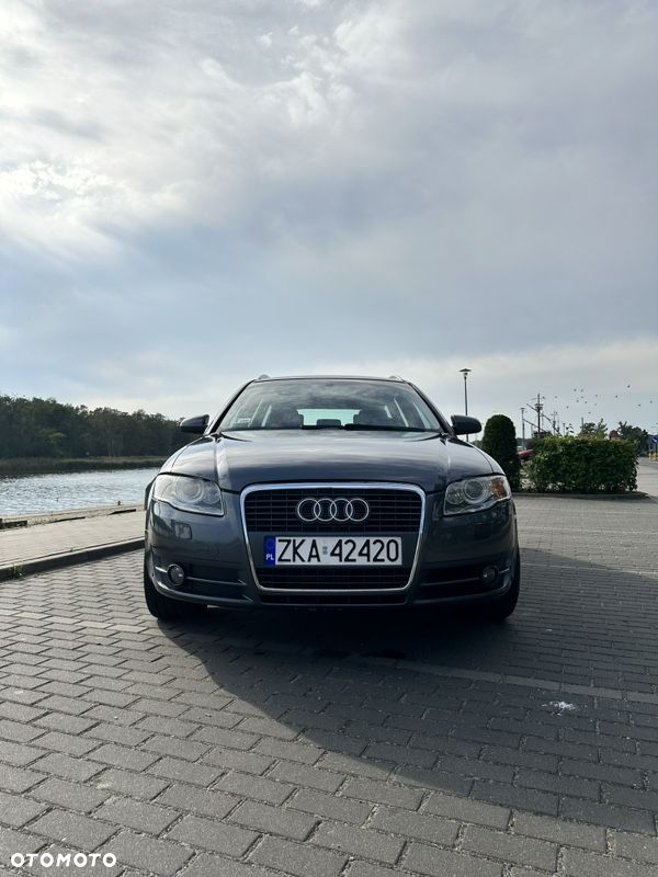 Audi A4 Avant 2.0 TDI - 10