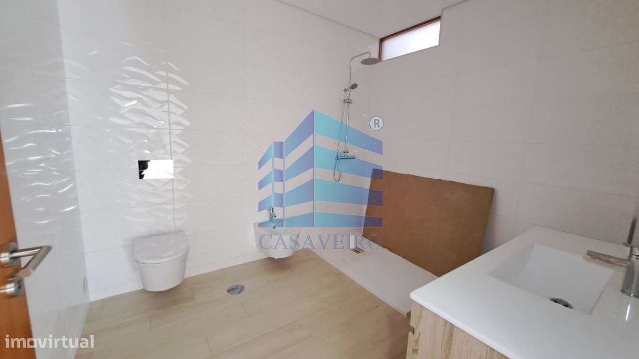 Moradia T3 Geminada  com garagem-20