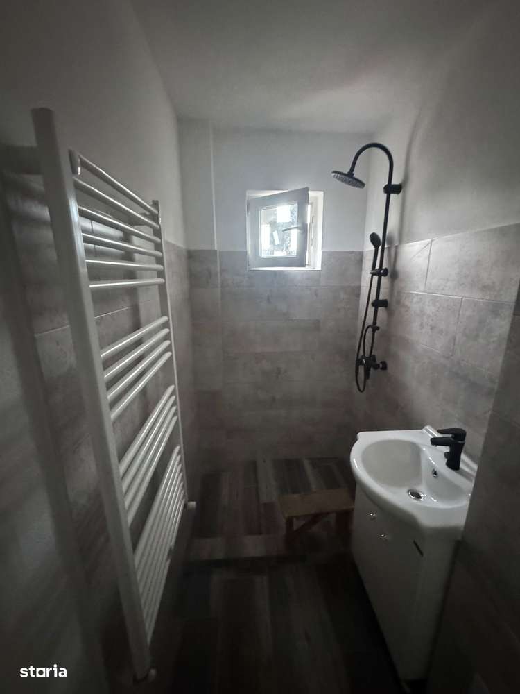 Garsonieră complet renovată-4