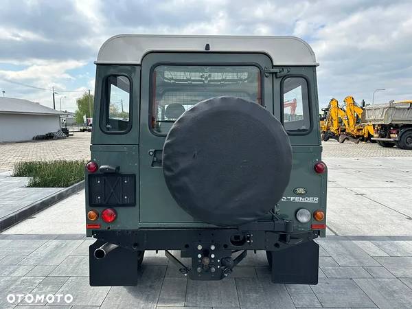 Land Rover Defender 110 2.4 TD4 E - 11